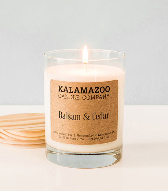 The tang of fresh-cut pine dappled with earthy eucalyptus and carried on crisp mountain air. A classically cozy scent that will fill your home with warm memories. Made in Kalamazoo, MI USA.